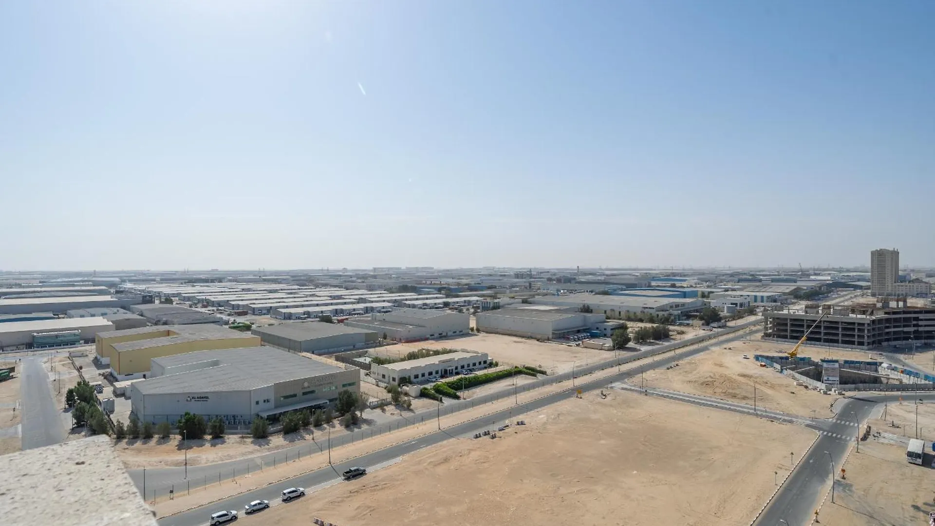Primestay - Stylish Studio Apartment In Azizi Aura, Dubai United Arab Emirates